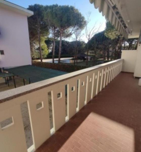 Comfy 2 bedroom flat near the beach